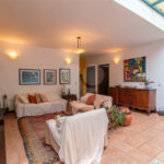 Casa à venda com 3 quartos, sendo 1 suíte,  no condomínio Jardim Hipico, São Paulo - SP