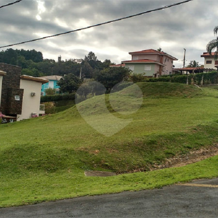 Terreno à venda com 1 quarto no condomínio Portal do Sabiá, Araçoiaba da Serra - SP