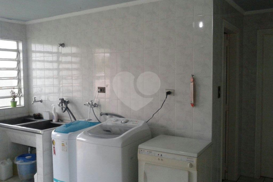 Casa Térrea à venda ou para alugar com 4 suítes em Jardim Floresta, São Paulo, SP