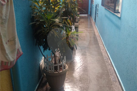 Sobrado à venda com 3 quartos, sendo 1 suíte,  em Vila do Castelo, São Paulo, SP