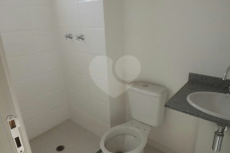 Apartamento à venda com 3 quartos, sendo 1 suíte, em Cidade São Francisco, São Paulo, SP