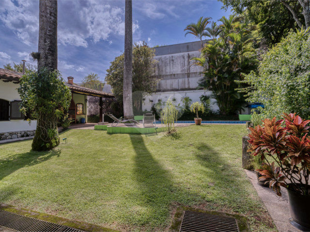 Casa Térrea à venda com 4 suítes em Alto da Boa Vista, São Paulo, SP