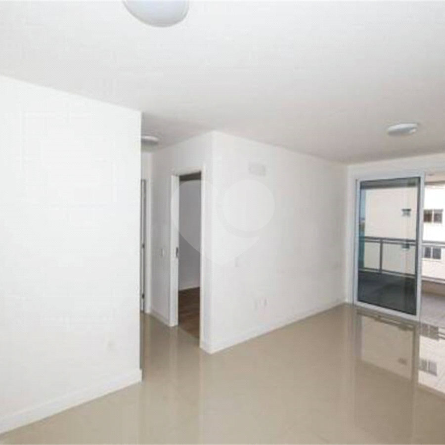 Apartamento à venda com 3 quartos, sendo 1 suíte, em Camorim, Rio de Janeiro, RJ