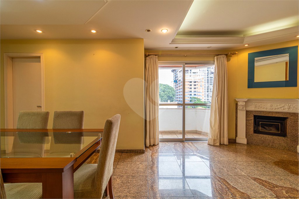 Apartamento à venda ou para alugar com 2 quartos em Chácara Santo Antônio, São Paulo, SP