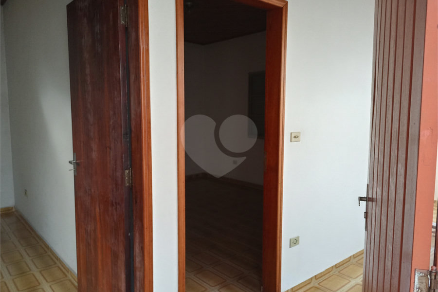 Sobrado à venda com 5 quartos em Horto, São Paulo, SP