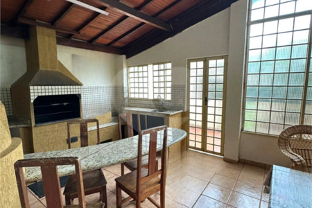 Casa à venda com 3 quartos, sendo 1 suíte, em Portal do Morumbi, Ponta Porã, MS