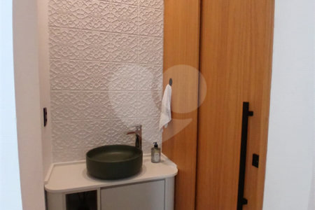 Casa à venda com 3 suítes em Pinheirinho, Vinhedo, SP