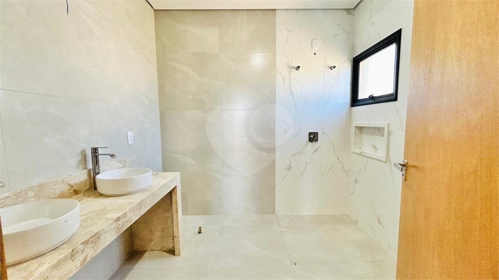 Casa à venda com 4 quartos, sendo 3 suítes,  no condomínio Residencial Jardim Villa Verona, Sorocaba - SP