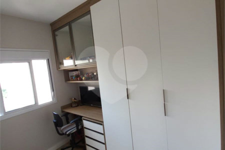 Apartamento à venda com 2 quartos, sendo 1 suíte,  em Jardim São Pedro, Mogi das Cruzes, SP