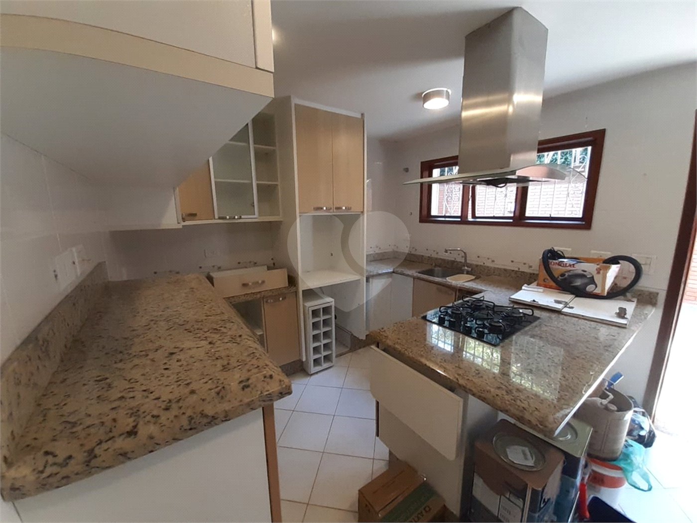 Casa Térrea à venda com 4 quartos, sendo 2 suítes, em Serra da Cantareira, Mairiporã, SP