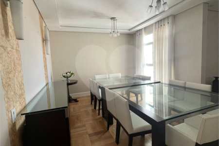 Apartamento à venda com 4 quartos, sendo 2 suítes,  em Vila Oliveira, Mogi das Cruzes, SP