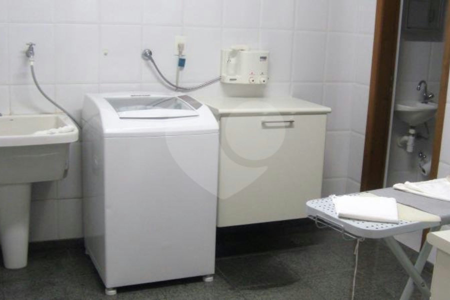 Sobrado à venda com 4 quartos, sendo 2 suítes, em Horto Florestal, São Paulo, SP