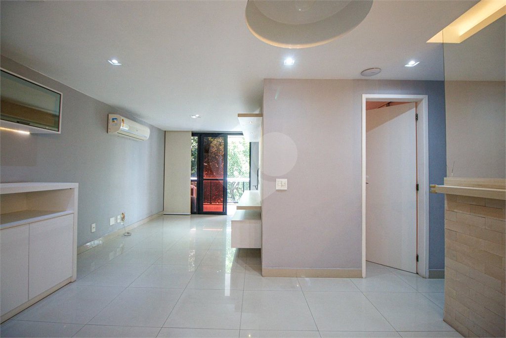 Apartamento à venda com 3 quartos, sendo 1 suíte, em Tijuca, Rio de Janeiro, RJ