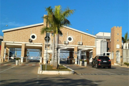 Casa à venda com 3 quartos, sendo 1 suíte, no condomínio Jardim Residencial Villagio Ipanema I, Sorocaba - SP