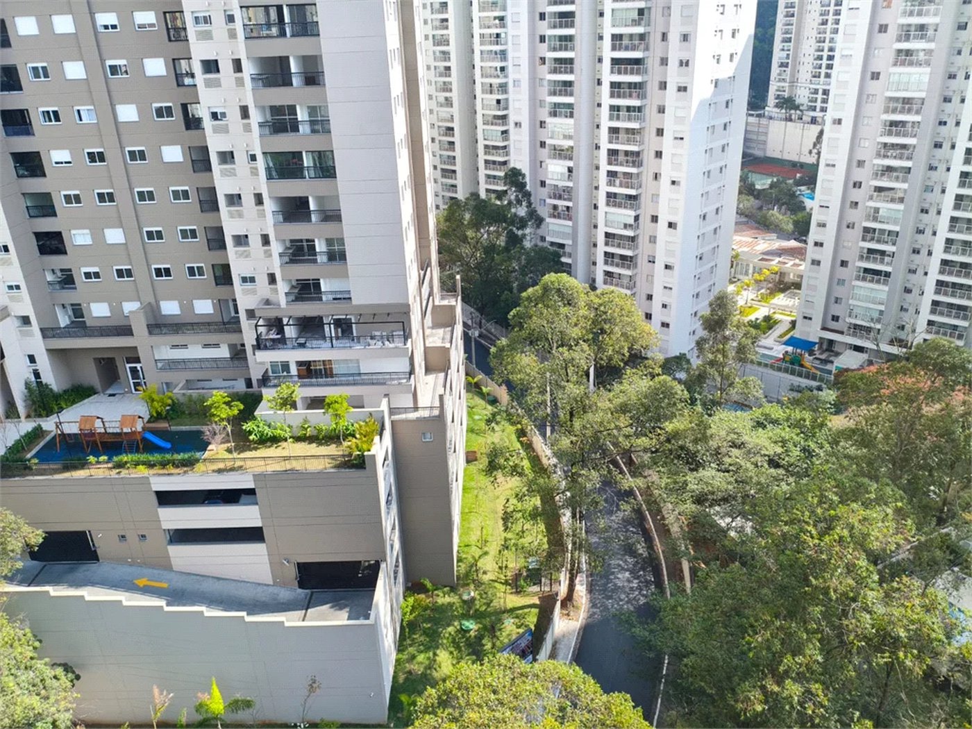Apartamento à venda com 2 quartos, sendo 1 suíte, em Vila Andrade, São Paulo, SP
