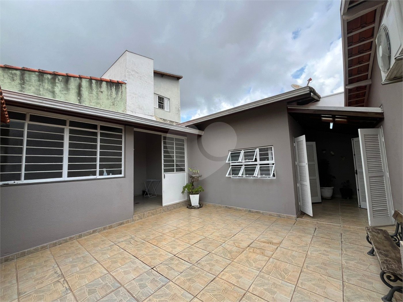 Casa à venda com 3 quartos, sendo 1 suíte, em Jardim Fogaça, Itapetininga, SP