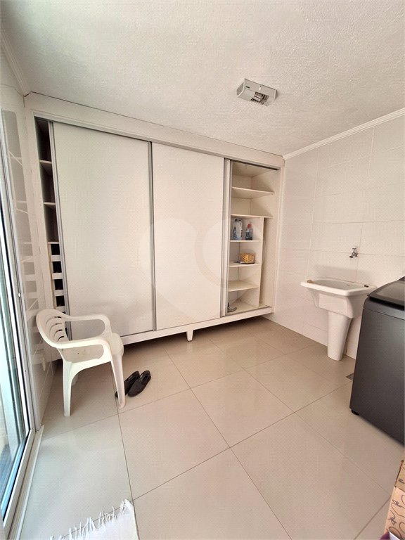 Casa à venda com 3 suítes no condomínio Bosque de Grevilea, Vinhedo - SP