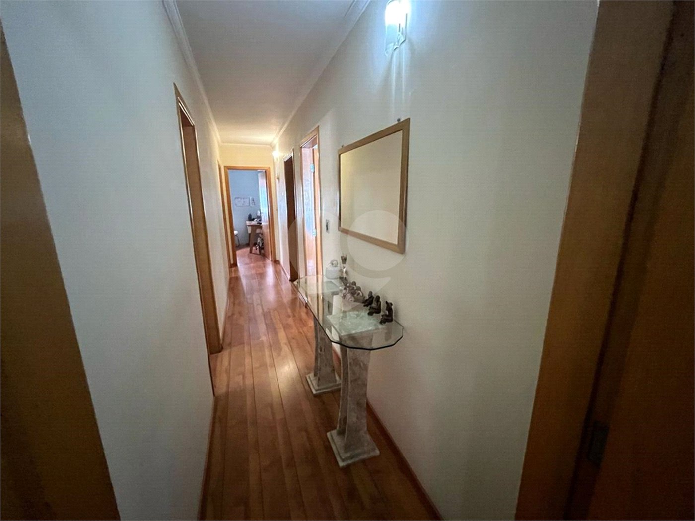 Casa à venda com 3 quartos, sendo 1 suíte,  em Jardim Casablanca, São Paulo, SP