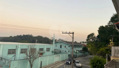 Sobrado à venda com 3 quartos, sendo 1 suíte, em Horto Florestal, São Paulo, SP