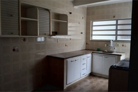 Sobrado à venda com 3 quartos em Jardim Odete, São Paulo, SP