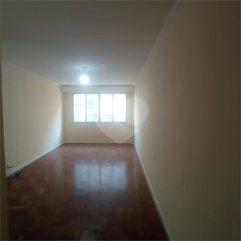 Apartamento à venda com 3 quartos, sendo 1 suíte, em Pinheiros, São Paulo, SP