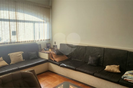 Casa à venda com 3 quartos, sendo 1 suíte, no Centro, Araraquara, SP
