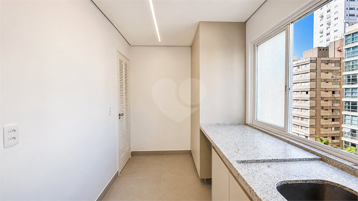 Apartamento à venda com 3 quartos, sendo 1 suíte, em Jardim Paulista, São Paulo, SP