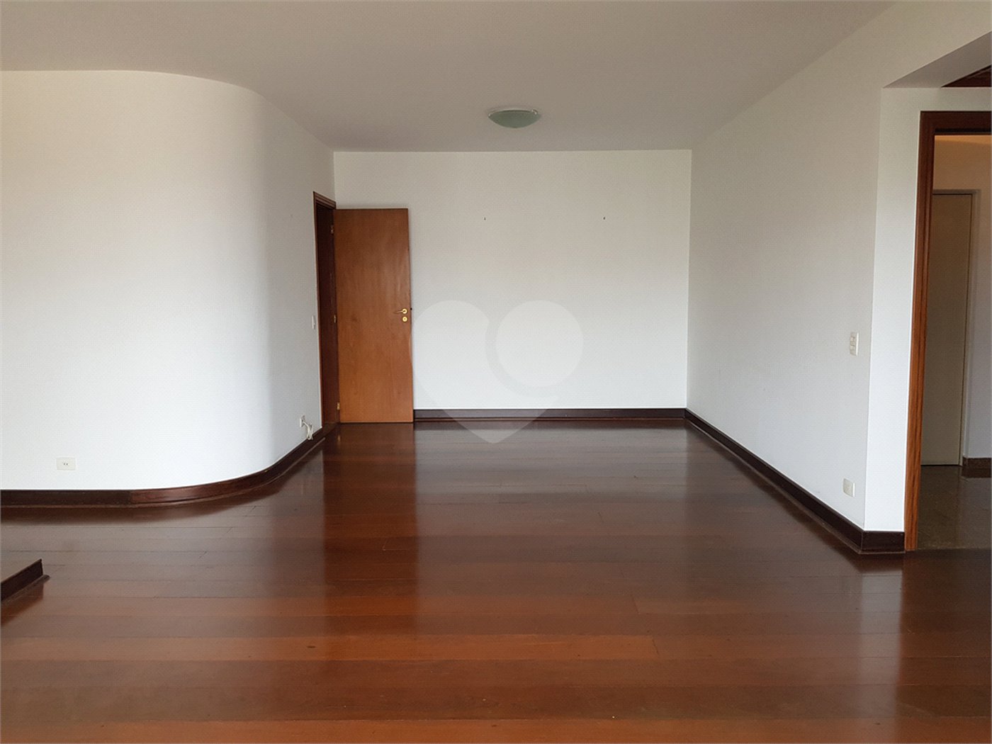 Apartamento à venda com 3 suítes em Conjunto Residencial Morumbi, São Paulo, SP