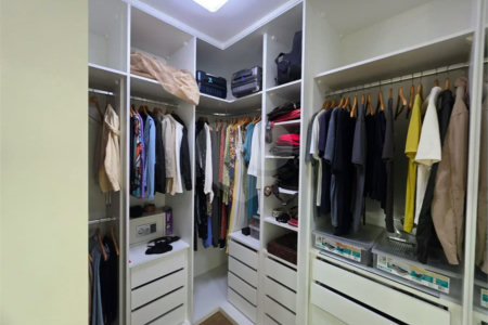 Casa à venda com 3 quartos, sendo 1 suíte,  no condomínio Santa Isabel I, Louveira - SP