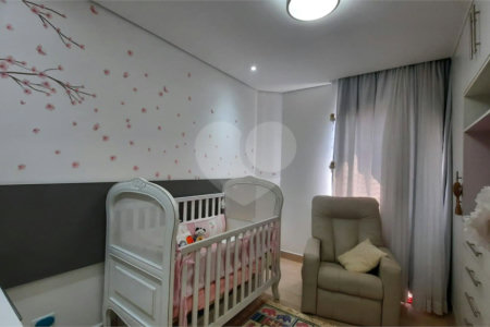 Apartamento à venda com 3 quartos, sendo 1 suíte, em Jardim Marajoara, São Paulo, SP