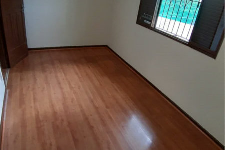 Casa à venda com 3 quartos, sendo 1 suíte,  em Vila Gomes, São Paulo, SP