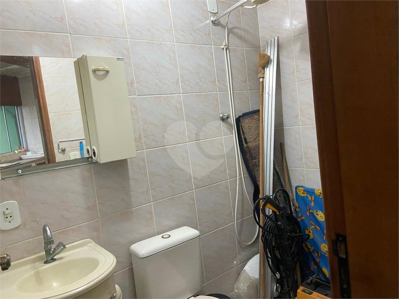 Casa à venda com 5 quartos, sendo 1 suíte, em Horto, São Paulo, SP