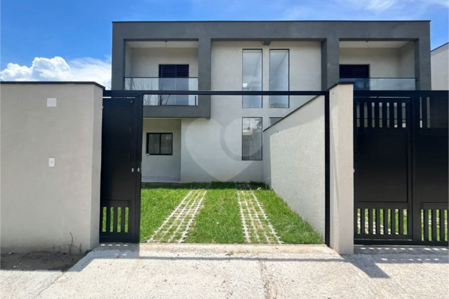 Casa à venda com 2 suítes em Boraceia, Bertioga, SP
