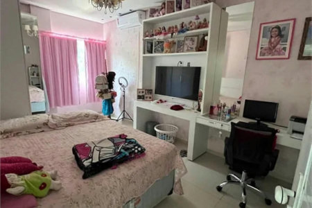 Casa à venda com 6 quartos, sendo 1 suíte, no Centro, Balsas, MA