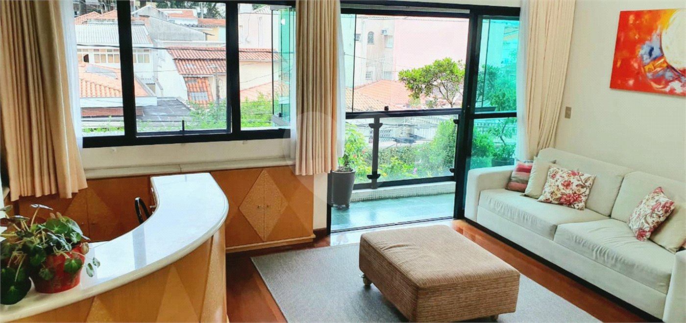 Apartamento à venda no Planalto Paulista de 147m² com 3 suítes e 3 vagas.