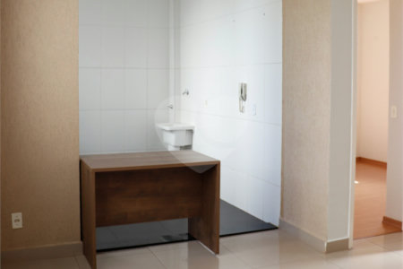 Apartamento com 2 dormitórios.