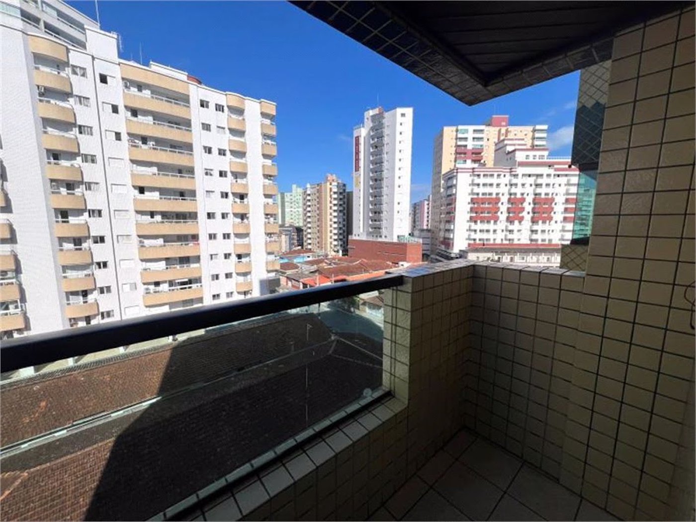 Apartamento Residencial à venda, Vila Guilhermina, Praia Grande - AP1208.