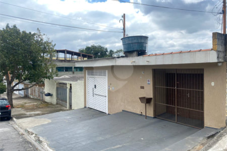 Casa à venda com 3 quartos em Jardim Santa Helena, Poá, SP