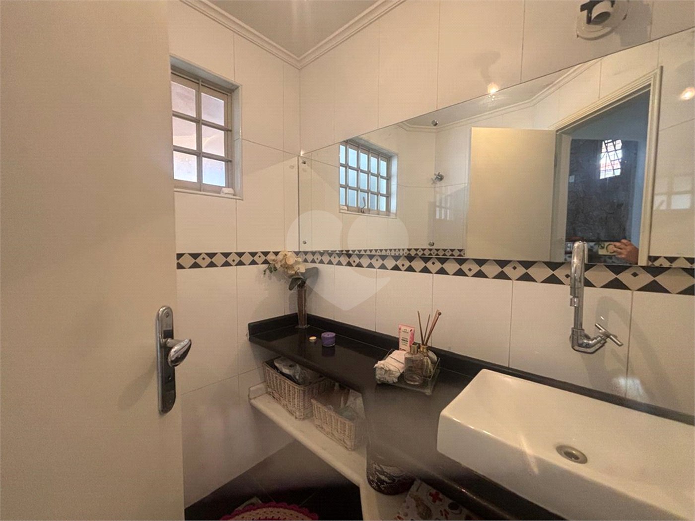 Casa à venda com 3 quartos, sendo 1 suíte, no condomínio Ibiti do Paço, Sorocaba - SP