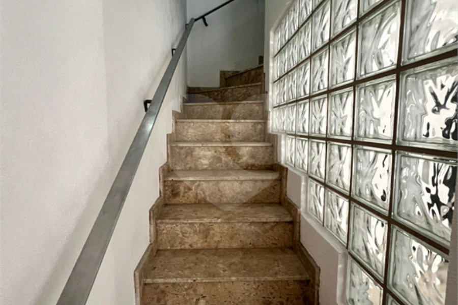 Casa à venda com 3 quartos, sendo 1 suíte, em Conjunto Residencial Vista Verde, São Paulo, SP