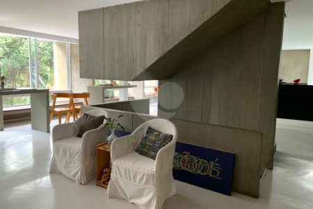 Sobrado à venda com 6 quartos, sendo 4 suítes, em Fazenda Morumbi, São Paulo, SP