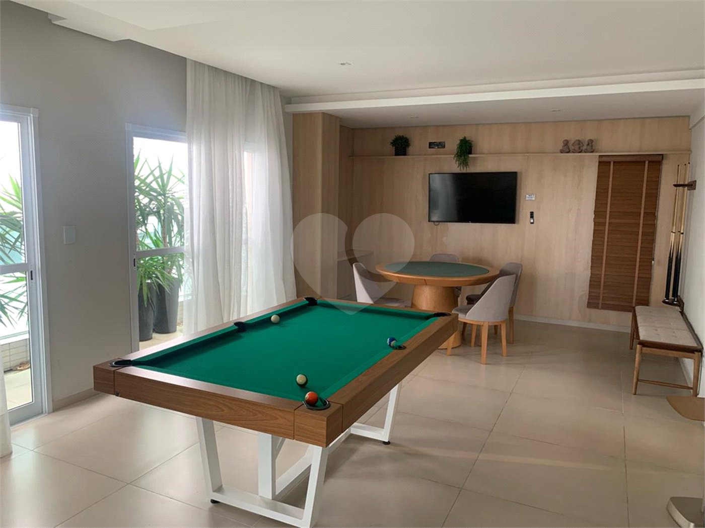Apartamento à venda com 2 suítes em Canto do Forte, Praia Grande, SP