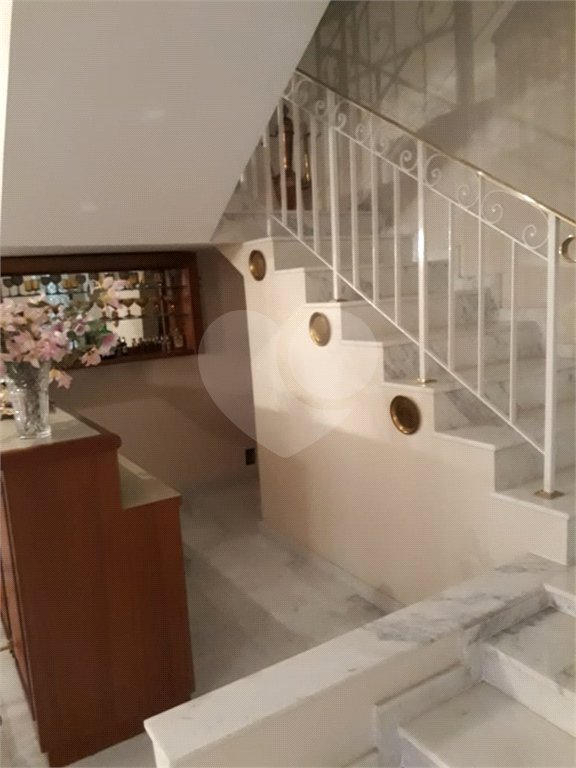 Casa à venda ou para alugar com 5 suítes em Jardim Leonor, São Paulo, SP
