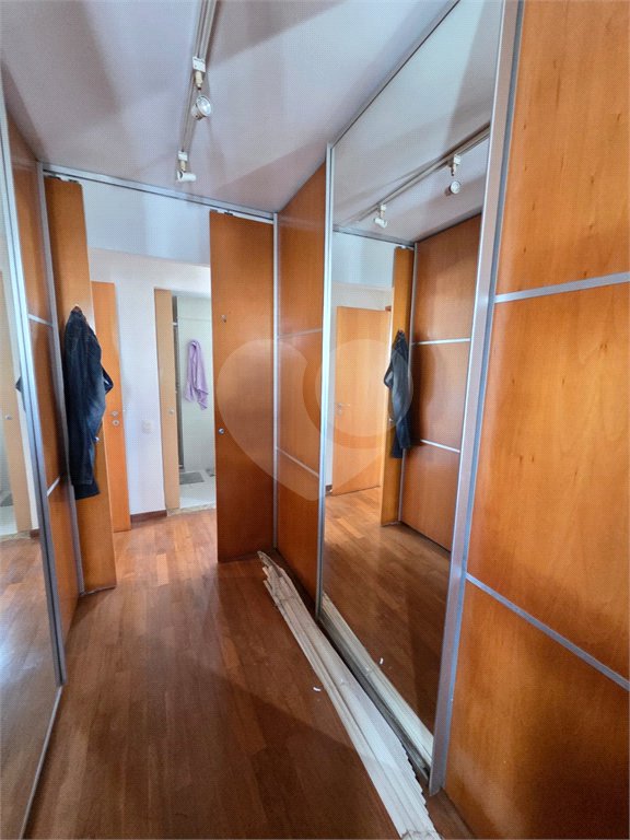 Cobertura à venda com 3 quartos, sendo 1 suíte, em Cidade São Francisco, São Paulo, SP