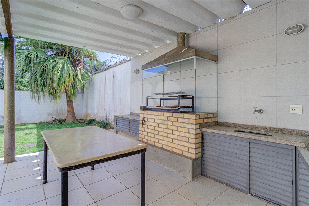 Casa à venda com 3 suítes em Interlagos, São Paulo, SP