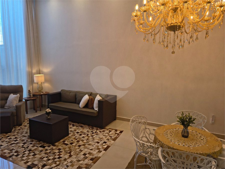 Casa à venda com 3 quartos, sendo 1 suíte, no condomínio Residencia Valencia - Ilha Turia, Ribeirão Preto - SP