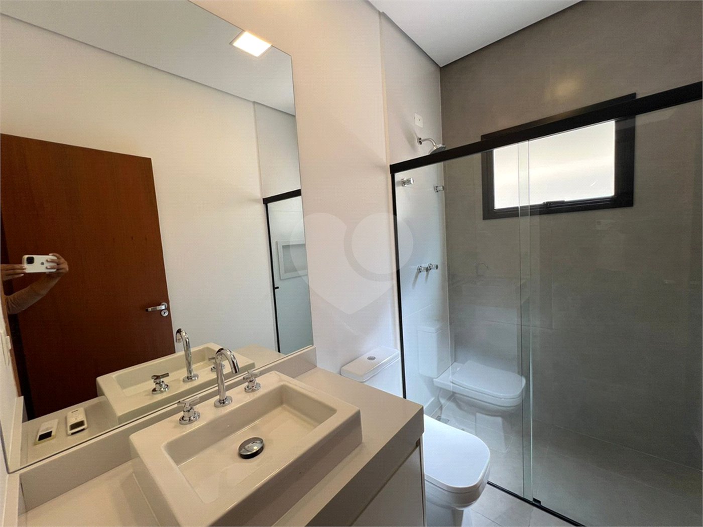 Casa à venda com 3 suítes no condomínio Alphaville Nova Esplanada, Votorantim - SP