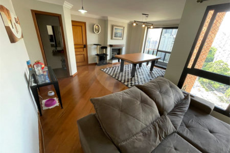 Apartamento à venda com 3 quartos, sendo 1 suíte, em Parque Bairro Morumbi, São Paulo, SP
