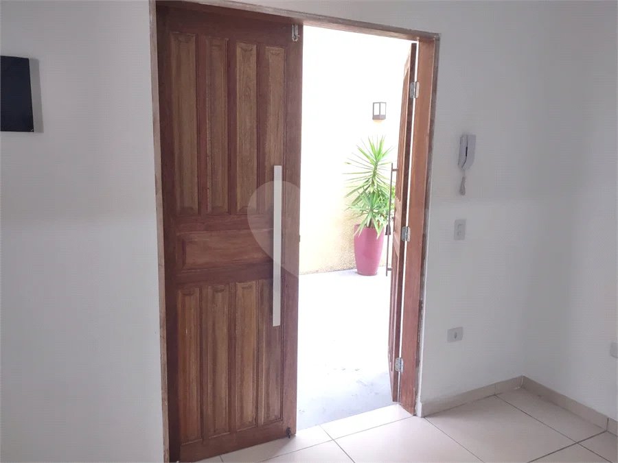 Apartamento à venda com 2 quartos em Reneville, Mairinque, SP