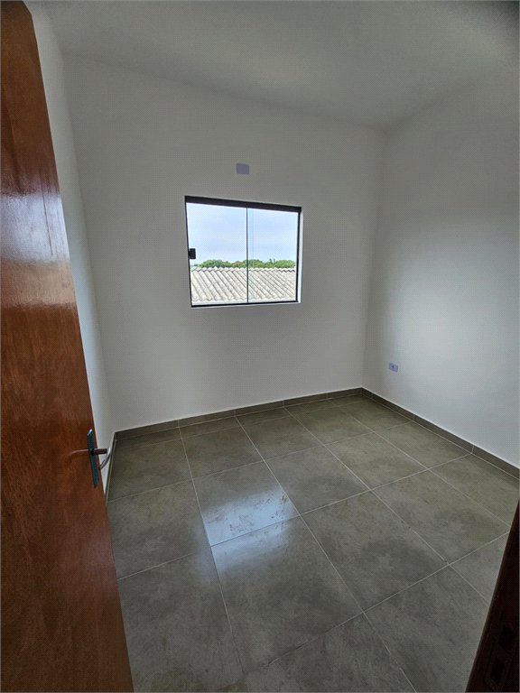 Sobrado à venda com 2 quartos em Maracanã, Praia Grande, SP